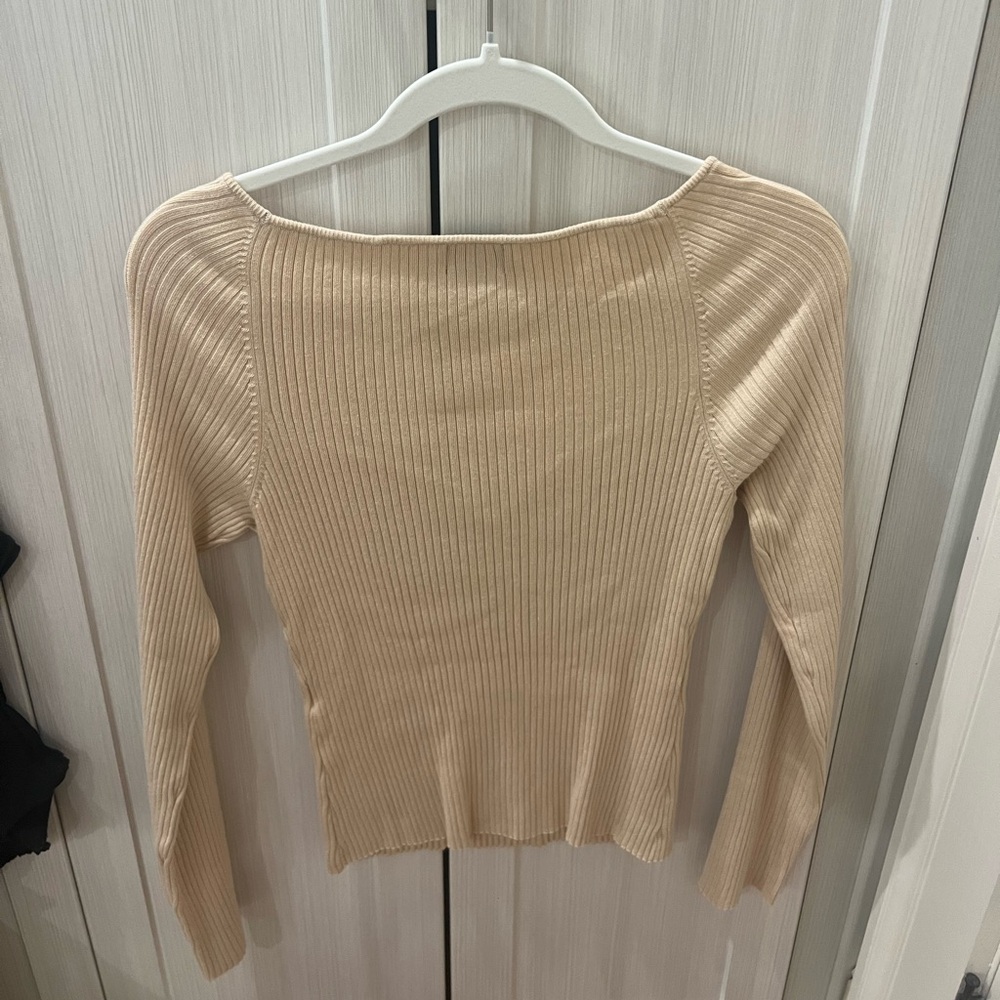 MAJORELLE Salone Sweater in Almond - Picture 4 of 5